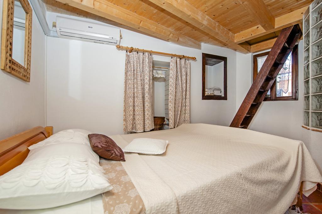 Apartments Taylor Rovinj Exterior photo