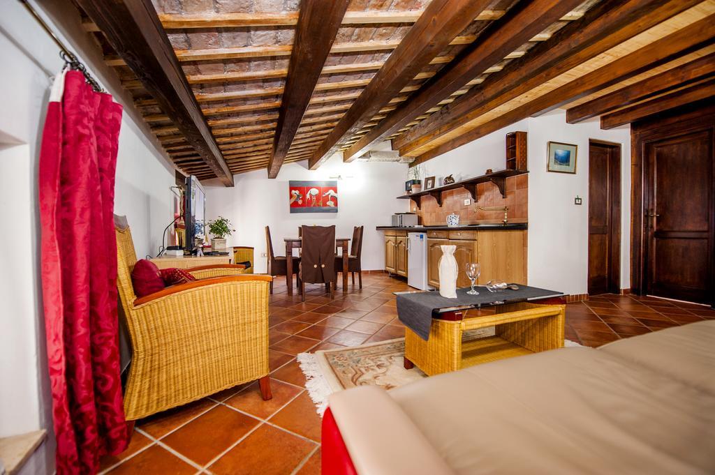 Apartments Taylor Rovinj Exterior photo