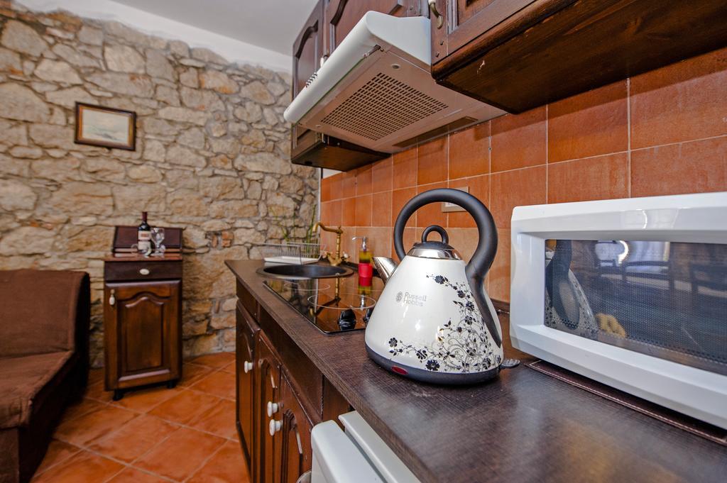 Apartments Taylor Rovinj Exterior photo