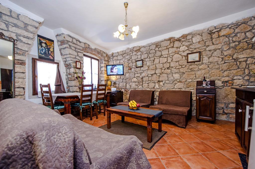 Apartments Taylor Rovinj Exterior photo
